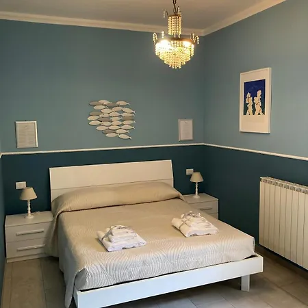 Oltre Il Blu Guest house *